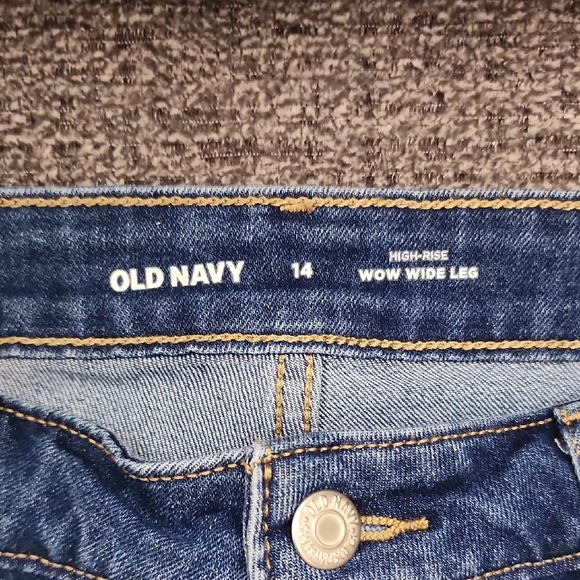 Old Navy Women's Wide-Leg Jeans - Medium Blue - Picture 3 of 8